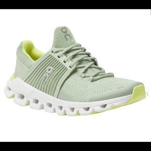 On cloud cloudswift running shoe in leaf